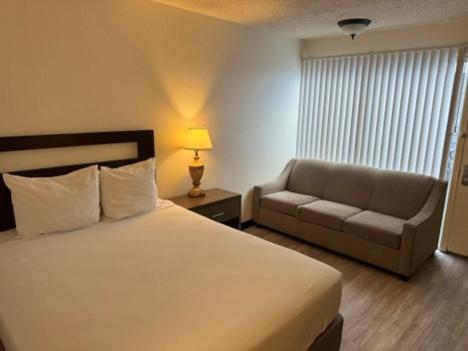 Mc Pacific Inn & Suites Torrance Exterior foto